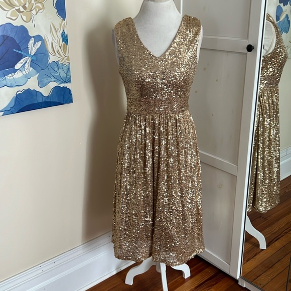 Draper James Dresses & Skirts - Draper James RSVP Gold Sequins Classic Fit and Flare Style Dress - Size 8